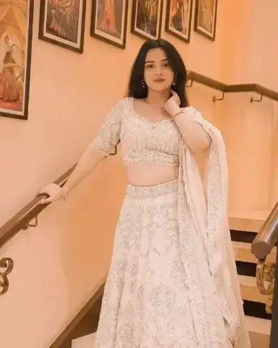 Escort Service In Rajmahal